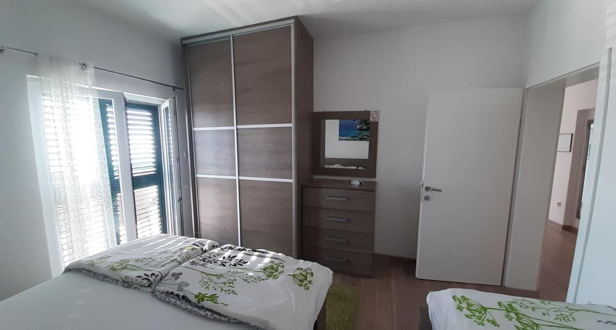 Apartments Villa Ravlic มาคาร์สกา ภายนอก รูปภาพ