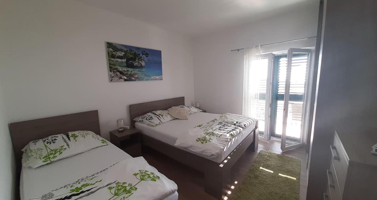 Apartments Villa Ravlic มาคาร์สกา ภายนอก รูปภาพ